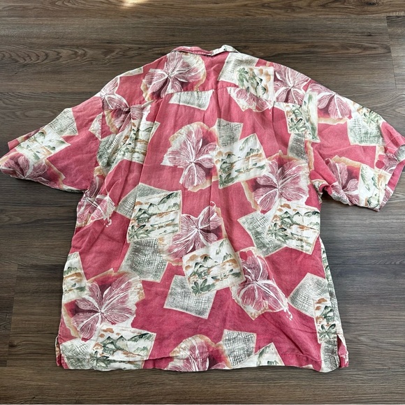 Tommy Bahama Mens Camp Shirt XL Red 100% Linen Hawaiian Floral Island Beach Top - Picture 7 of 8